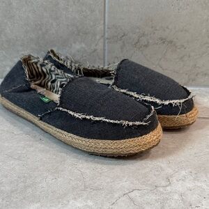 Sanuk NWOT Women’s Denim Raw Edge size 10 shoes